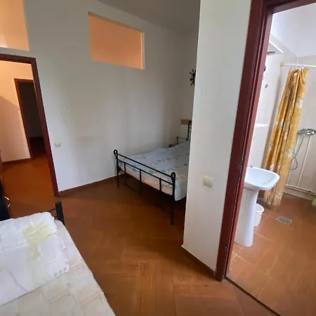 Pensiunea Sub Stejari ! Self Service ! Self Check-in! Guest house
